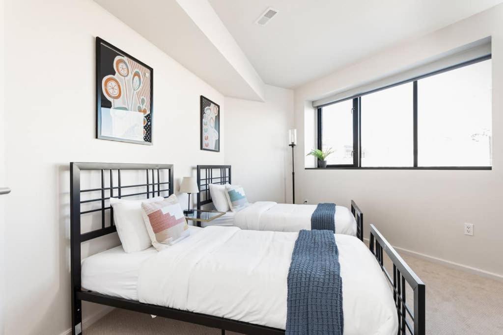 Upscale 3Br Penthouse By Cozysuites Indianapolis Exteriör bild