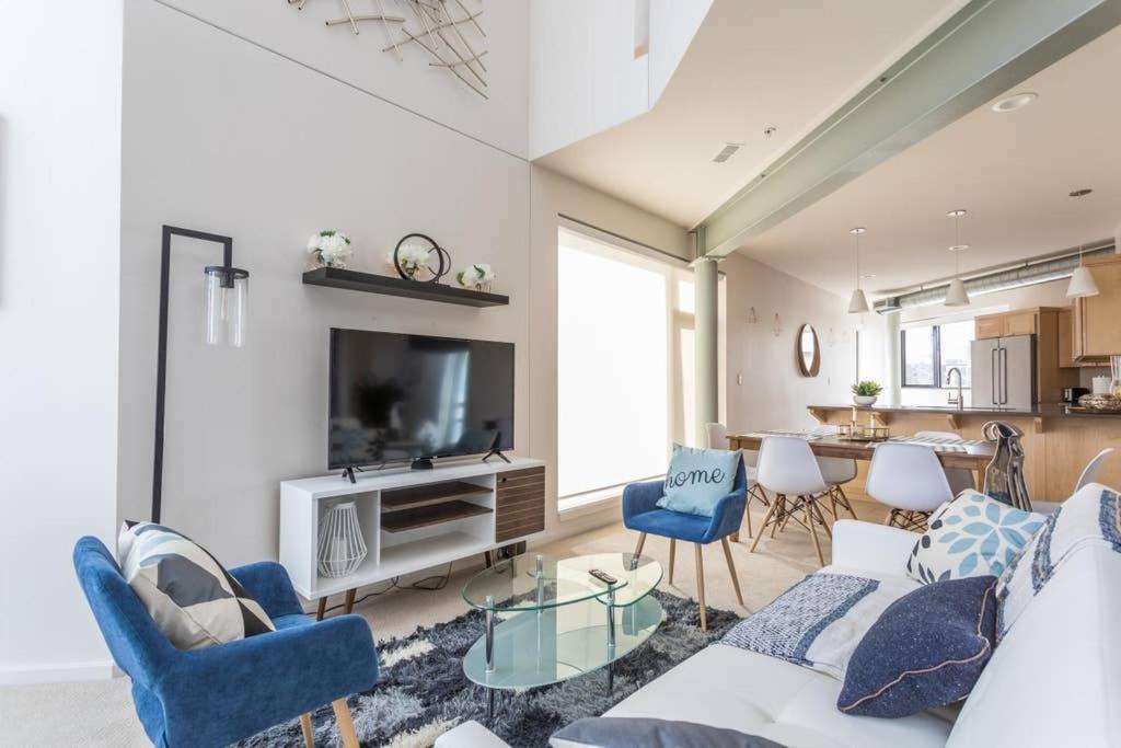 Upscale 3Br Penthouse By Cozysuites Indianapolis Exteriör bild