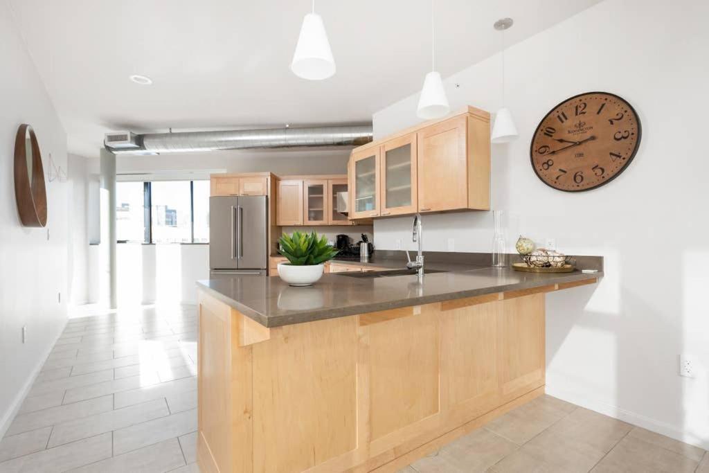 Upscale 3Br Penthouse By Cozysuites Indianapolis Exteriör bild