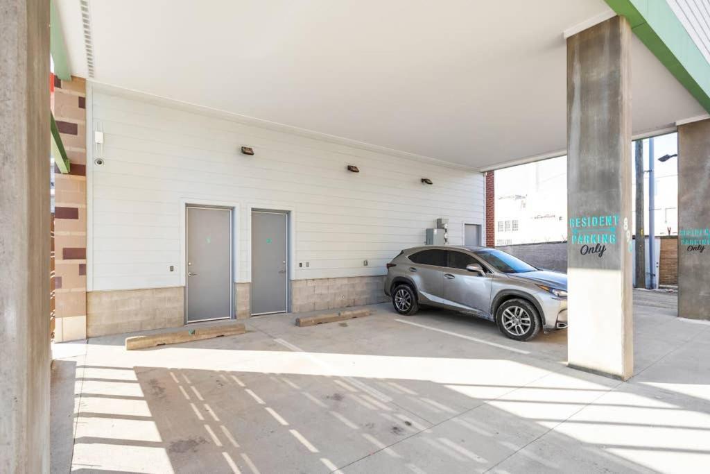 Upscale 3Br Penthouse By Cozysuites Indianapolis Exteriör bild