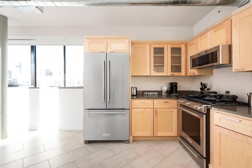 Upscale 3Br Penthouse By Cozysuites Indianapolis Exteriör bild