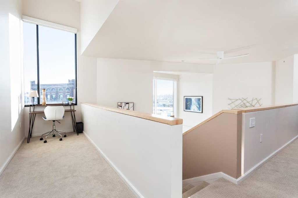 Upscale 3Br Penthouse By Cozysuites Indianapolis Exteriör bild