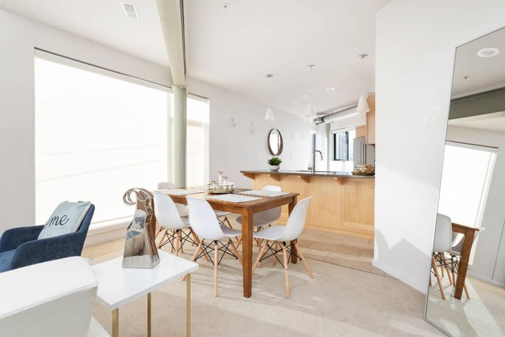 Upscale 3Br Penthouse By Cozysuites Indianapolis Exteriör bild