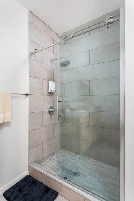 Upscale 3Br Penthouse By Cozysuites Indianapolis Exteriör bild